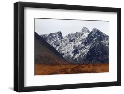 Cullin Hills in winter, Isle of Skye, Scotland, UK - Black Framed Art Print Wall Art, 12x8
